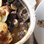 beef-red-wine-hot-pot_lis-parsons